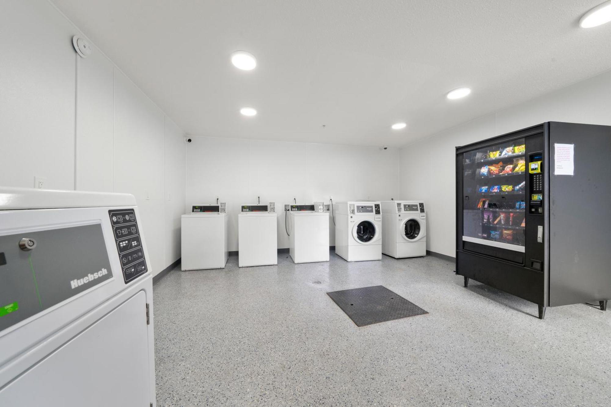 Efficiency Lodge קולומבוס מראה חיצוני תמונה